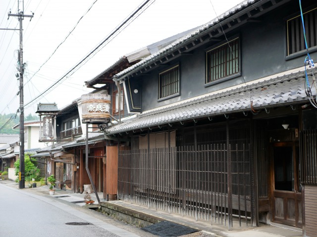 奈良一奈良漬いせ弥 店舗 — 宇陀松山地区